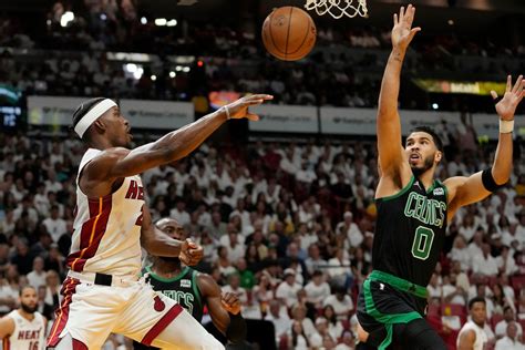FULL GAME HIGHLIGHTS: Celtics bounce back to take Game 3 .